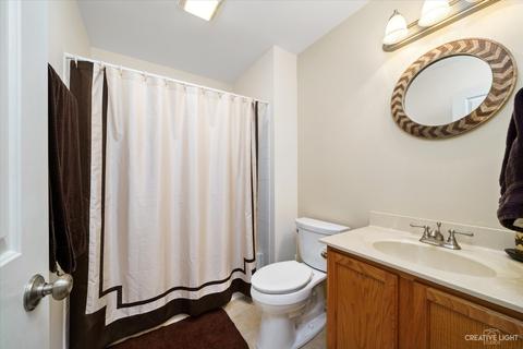 1265 Oakleaf Ct, Aurora, IL 60506 photo 12