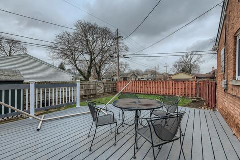 101 W Memory Ln, Mount Prospect, IL 60056 photo 18