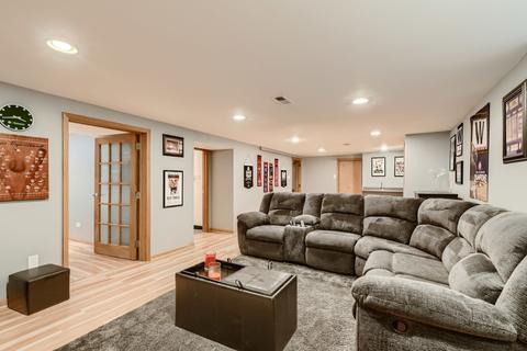 101 W Memory Ln, Mount Prospect, IL 60056 photo 13