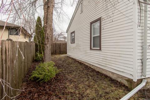 1528 Chambers Ave, Peru, IL 61354 photo 26