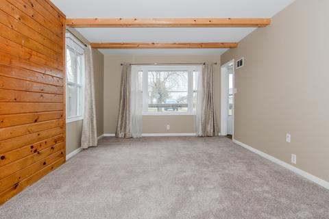 1528 Chambers Ave, Peru, IL 61354 photo 7