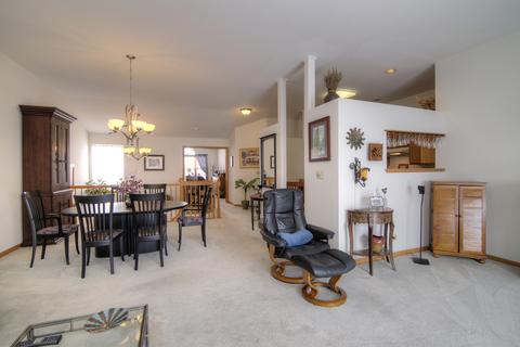 2113 Peach Tree Ln, Algonquin, IL 60102 photo 5