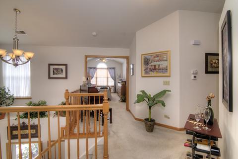 2113 Peach Tree Ln, Algonquin, IL 60102 photo 8