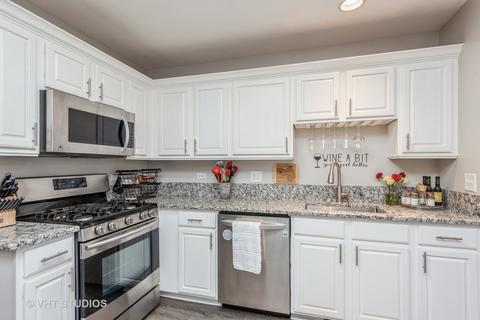 2044 Peach Tree Ln, Algonquin, IL 60102 photo 6