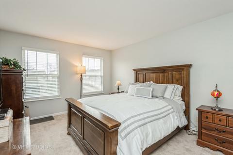 2044 Peach Tree Ln, Algonquin, IL 60102 photo 9