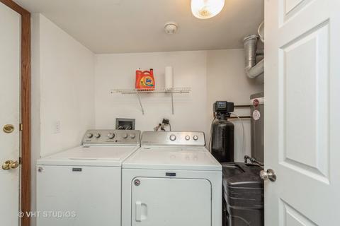 2044 Peach Tree Ln, Algonquin, IL 60102 photo 16