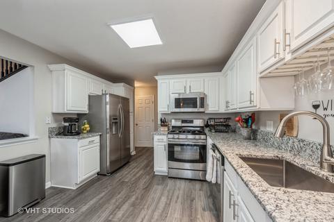 2044 Peach Tree Ln, Algonquin, IL 60102 photo 5