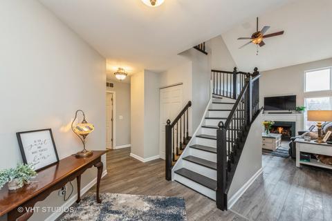 2044 Peach Tree Ln, Algonquin, IL 60102 photo 2