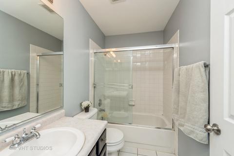 2044 Peach Tree Ln, Algonquin, IL 60102 photo 12