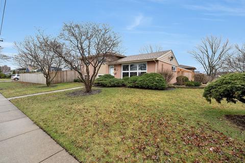 49 Michael Mnr, Glenview, IL 60025 photo 1
