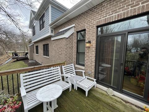 643 Bourbon Ct, Naperville, IL 60565 photo 3