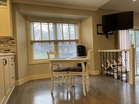 675 White Oak Ln, Bartlett, IL 60103 photo 8