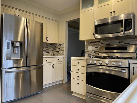 675 White Oak Ln, Bartlett, IL 60103 photo 7