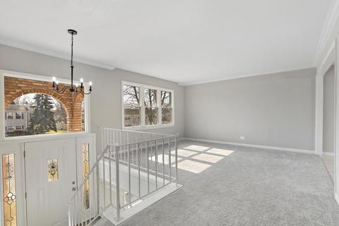 245 Gingerbrook Ln, Bartlett, IL 60103 photo 4
