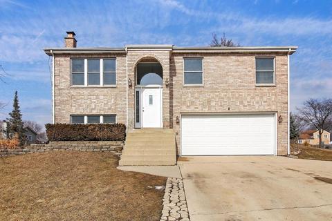 245 Gingerbrook Ln, Bartlett, IL 60103 photo 2