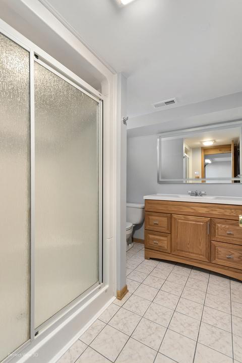 440 Tennyson Rd, Bartlett, IL 60103 photo 23