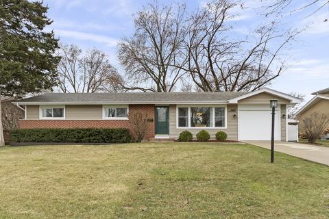 440 Tennyson Rd, Bartlett, IL 60103 photo 2