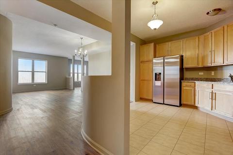 715 Astor Ln #406, Wheeling, IL 60090 photo 16