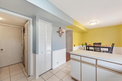 1674 Pebble Beach Cir, Elgin, IL 60123 photo 15