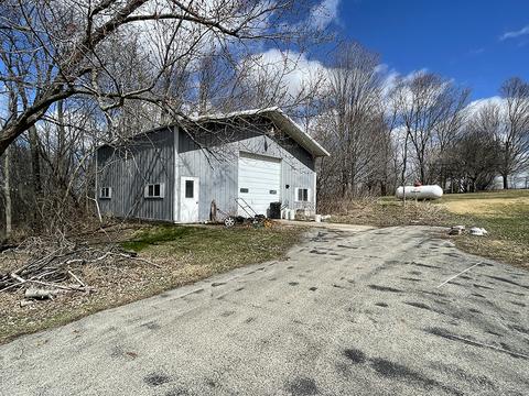 18474 Holly Rd, Morrison, IL 61270 photo 18