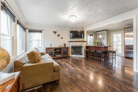 2138 Ruby St, Melrose Park, IL 60164 photo 2