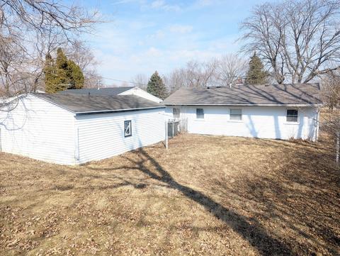 1409 Mark Dr, Freeport, IL 61032 photo 12