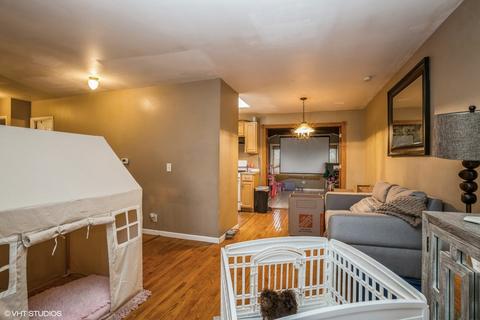 511 E Schaumburg Rd, Streamwood, IL 60107 photo 4