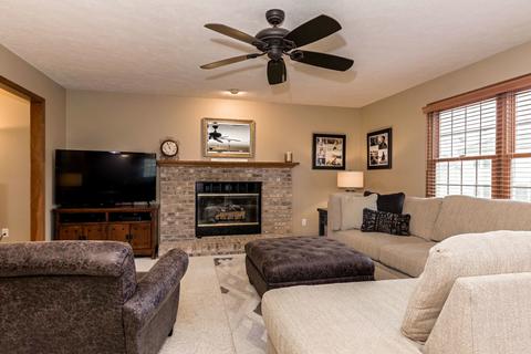 1101 Oak Hill St, Normal, IL 61761 photo 9