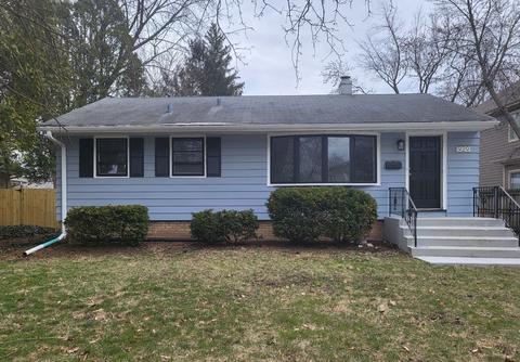 929 S Gables Blvd, Wheaton, IL 60189 photo 1