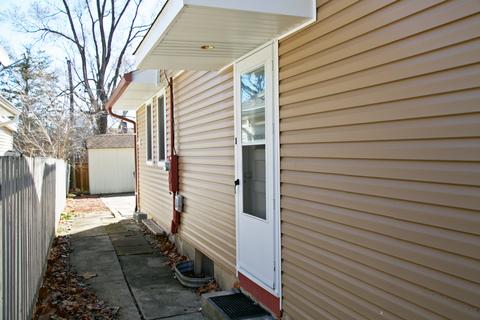 407 Byron Ct, Wheaton, IL 60187 photo 10