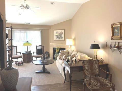 1608 Newburn Ct #C2, Wheeling, IL 60090 photo 7