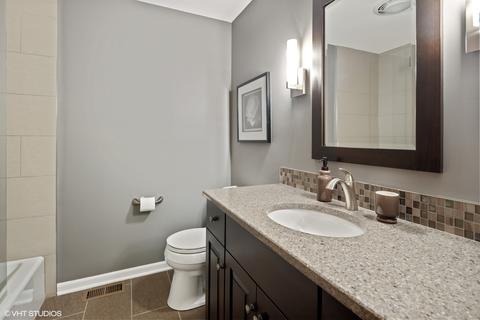 2025 Middleton Dr, Wheaton, IL 60189 photo 15