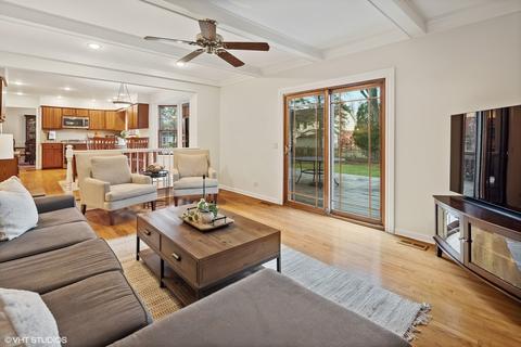 2025 Middleton Dr, Wheaton, IL 60189 photo 8