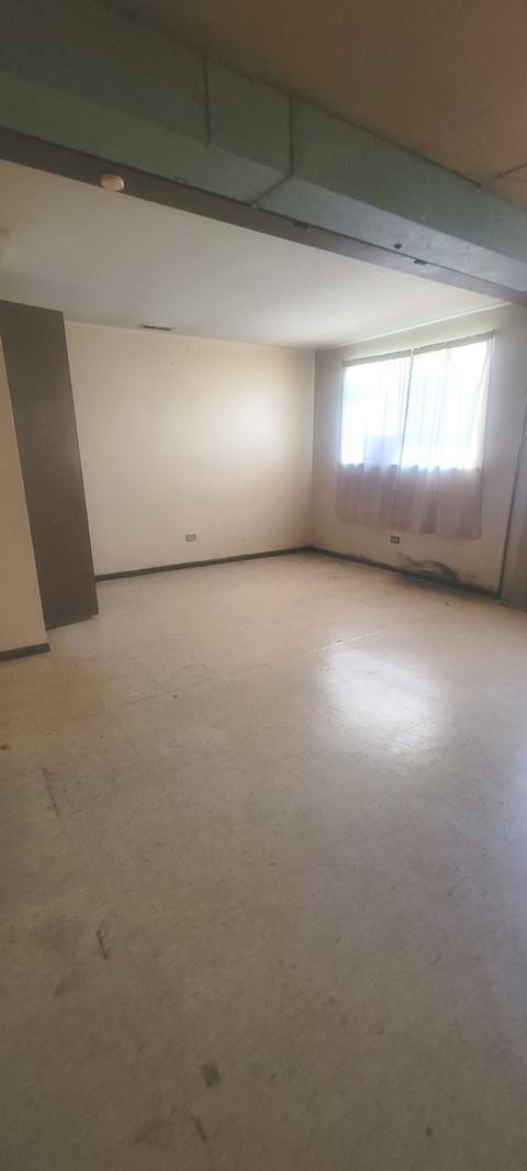 1504 E 76th Pl, Chicago, IL 60653 photo 3