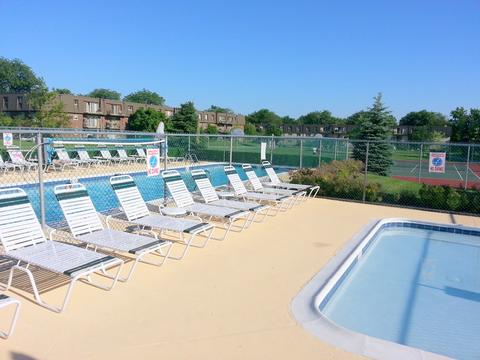 580 Fairway View Dr #2A, Wheeling, IL 60090 photo 24