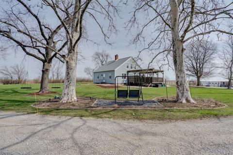 33125 E 2000 North Rd, Colfax, IL 61728 photo 1