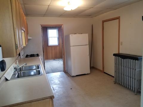 162 E Florence St, Oglesby, IL 61348 photo 2