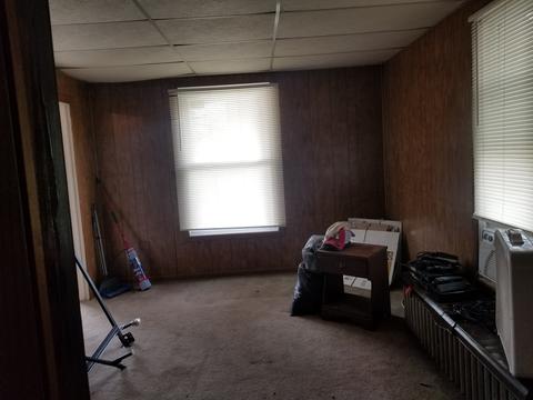 162 E Florence St, Oglesby, IL 61348 photo 4