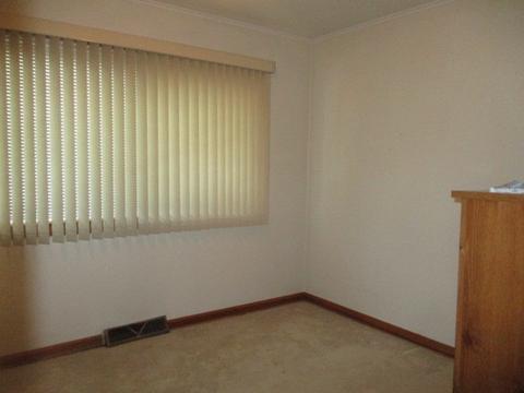 3515 Carpenter St, Steger, IL 60475 photo 8