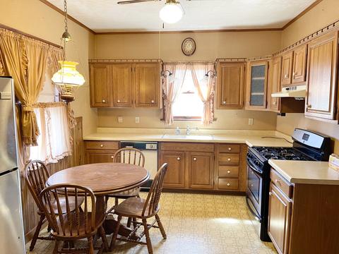 2324 6th St, Peru, IL 61354 photo 5