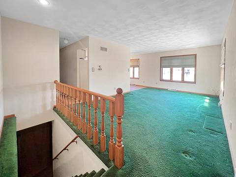 2113 Eagle Dr, Freeport, IL 61032 photo 7