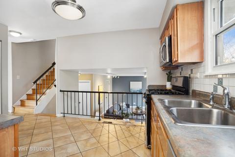 1526 Brookside Dr, Hoffman Estates, IL 60169 photo 5