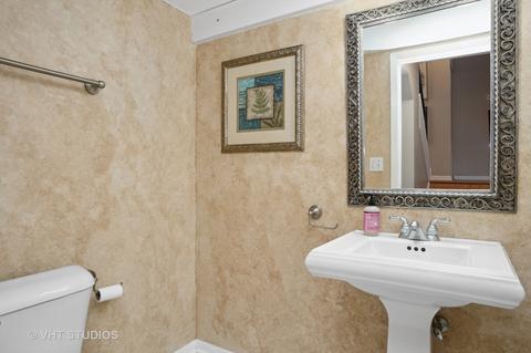 1526 Brookside Dr, Hoffman Estates, IL 60169 photo 16