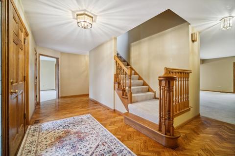 966 Stonehaven Dr, Elgin, IL 60124 photo 2