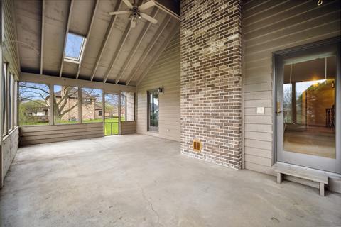 966 Stonehaven Dr, Elgin, IL 60124 photo 11