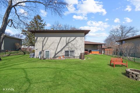 627 Juniper Ln, Bartlett, IL 60103 photo 15