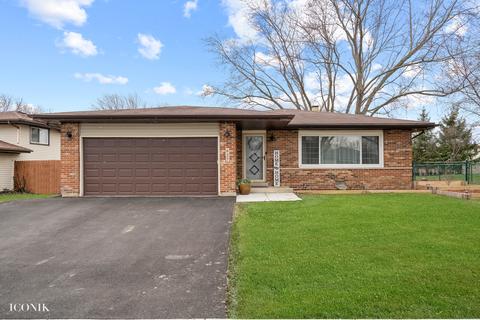 627 Juniper Ln, Bartlett, IL 60103 photo 2