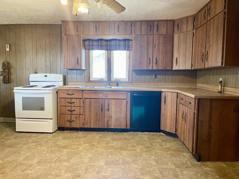 3267 E 15th Rd, Ottawa, IL 61350 photo 9
