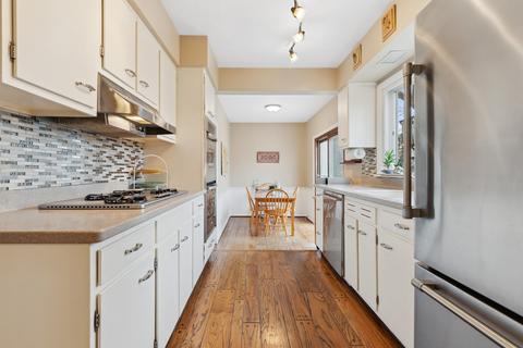 1332 Hackberry Rd, Deerfield, IL 60015 photo 3