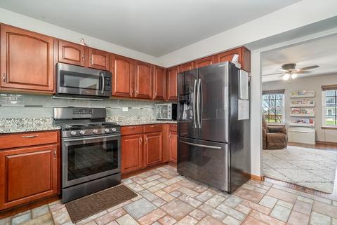 25325 S Plainview Dr, Channahon, IL 60410 photo 11